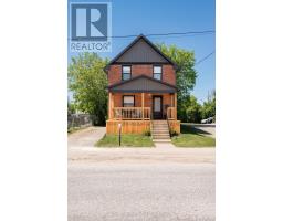 253 SECOND AVENUE W, North Bay, Ontario