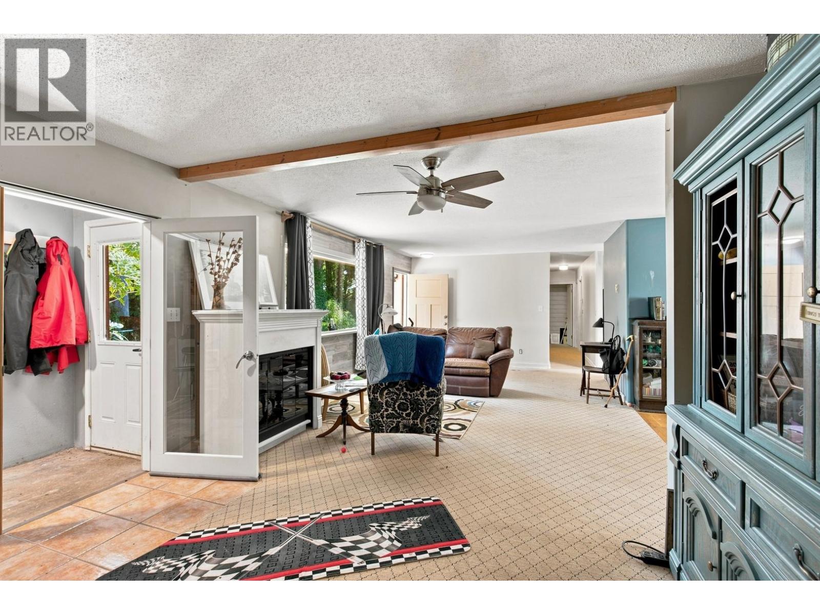 177 Pratt Road, Gibsons, British Columbia  V0N 1V3 - Photo 4 - R3156174