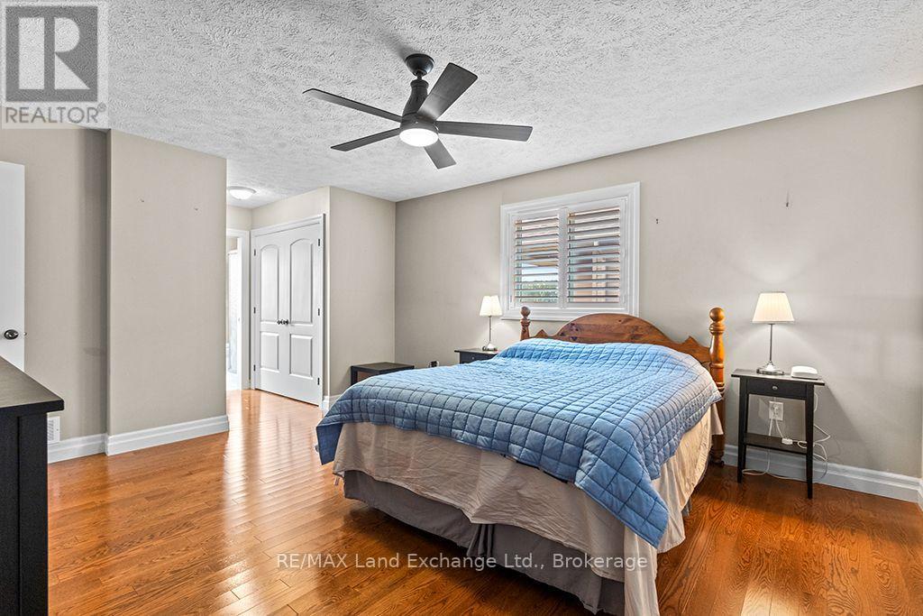 298 Stickel Street, Saugeen Shores, Ontario  N0H 2C1 - Photo 12 - X13681222