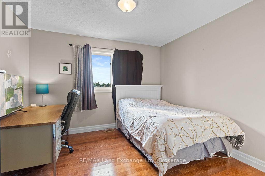 298 Stickel Street, Saugeen Shores, Ontario  N0H 2C1 - Photo 16 - X13681222