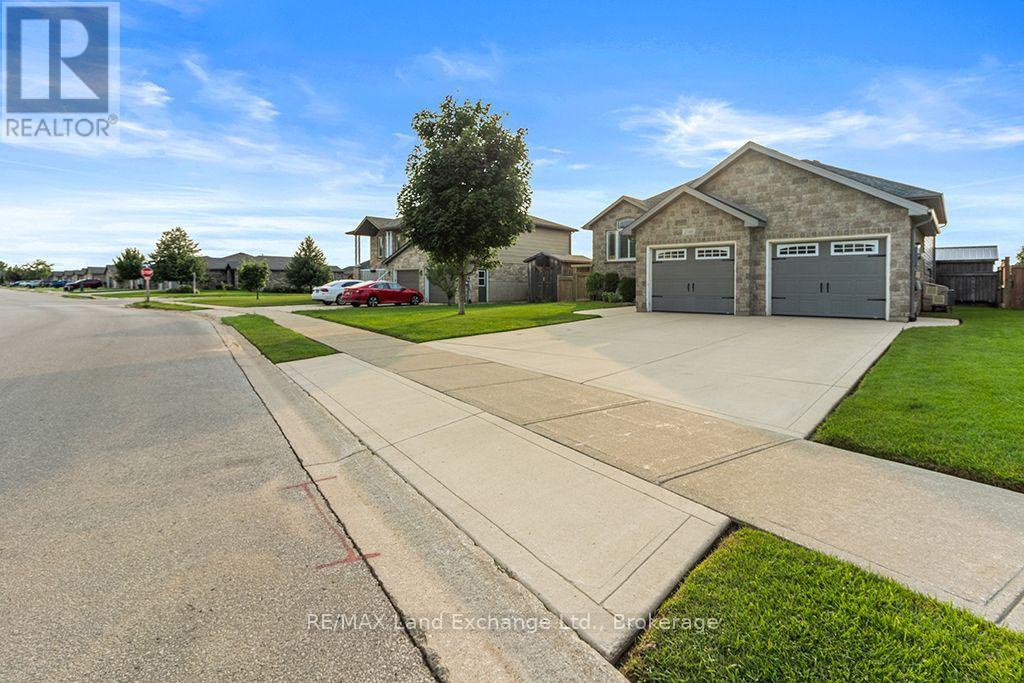 298 Stickel Street, Saugeen Shores, Ontario  N0H 2C1 - Photo 46 - X13681222