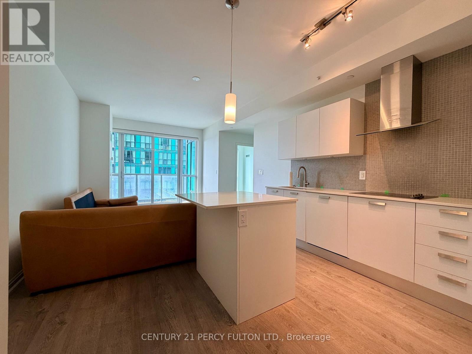 705 - 9 Bogert Avenue, Toronto, Ontario M2N 0H3 - Photo 3 - C13681220