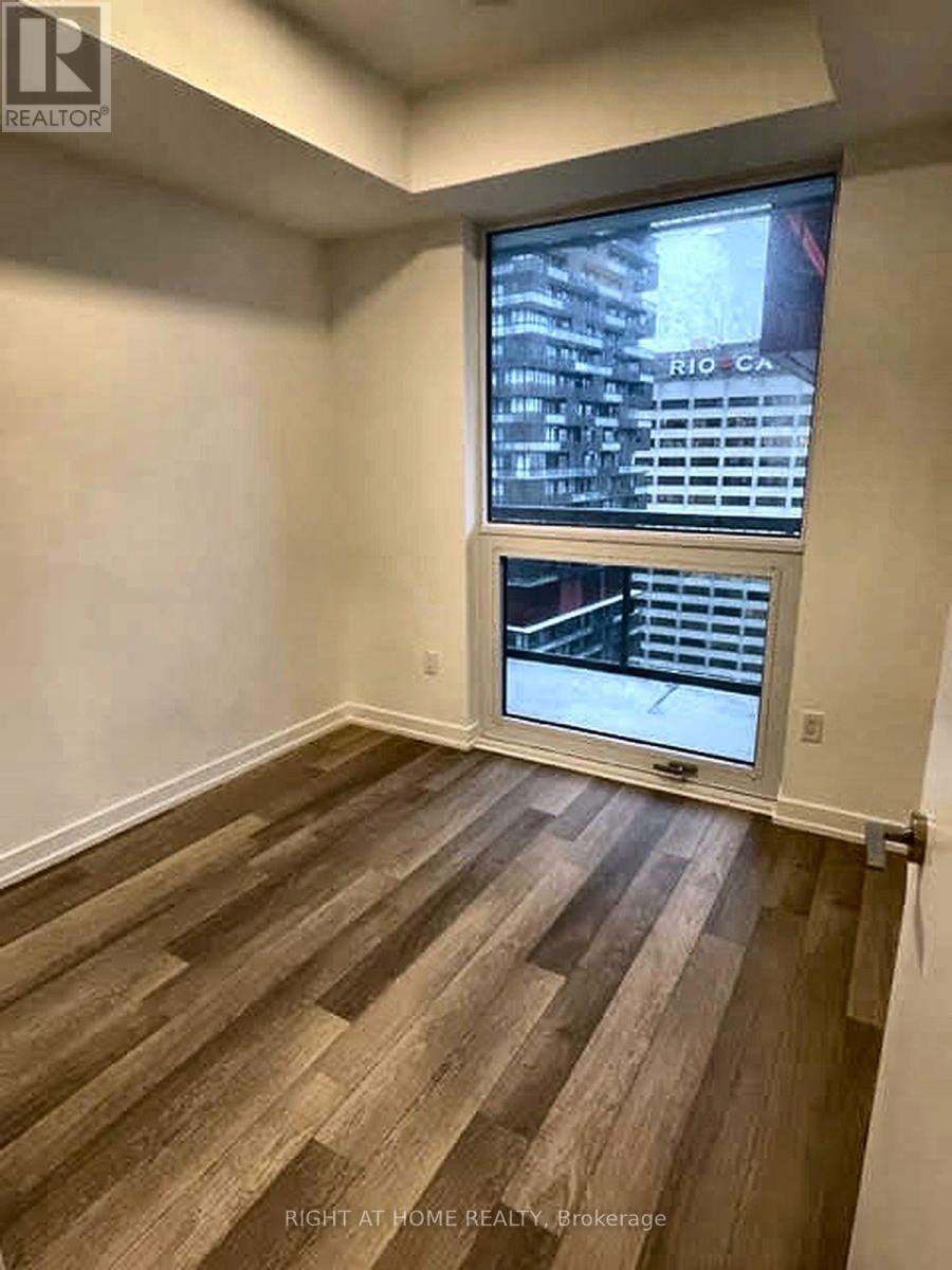 3206 - 39 Roehampton Avenue, Toronto, Ontario M4P 1P9 - Photo 11 - C13681230