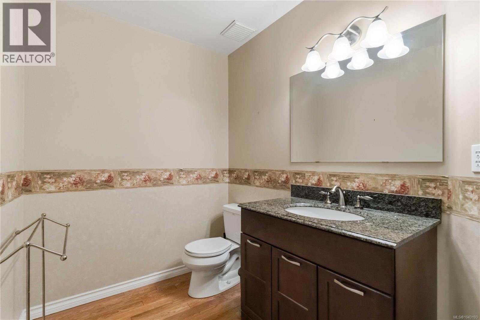 4343 Emily Carr Dr, Saanich, British Columbia  V8X 5E4 - Photo 23 - 1043193