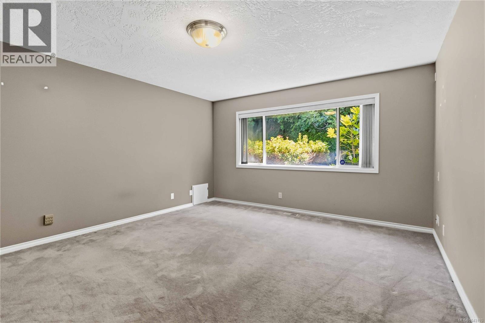 4343 Emily Carr Dr, Saanich, British Columbia  V8X 5E4 - Photo 18 - 1043193