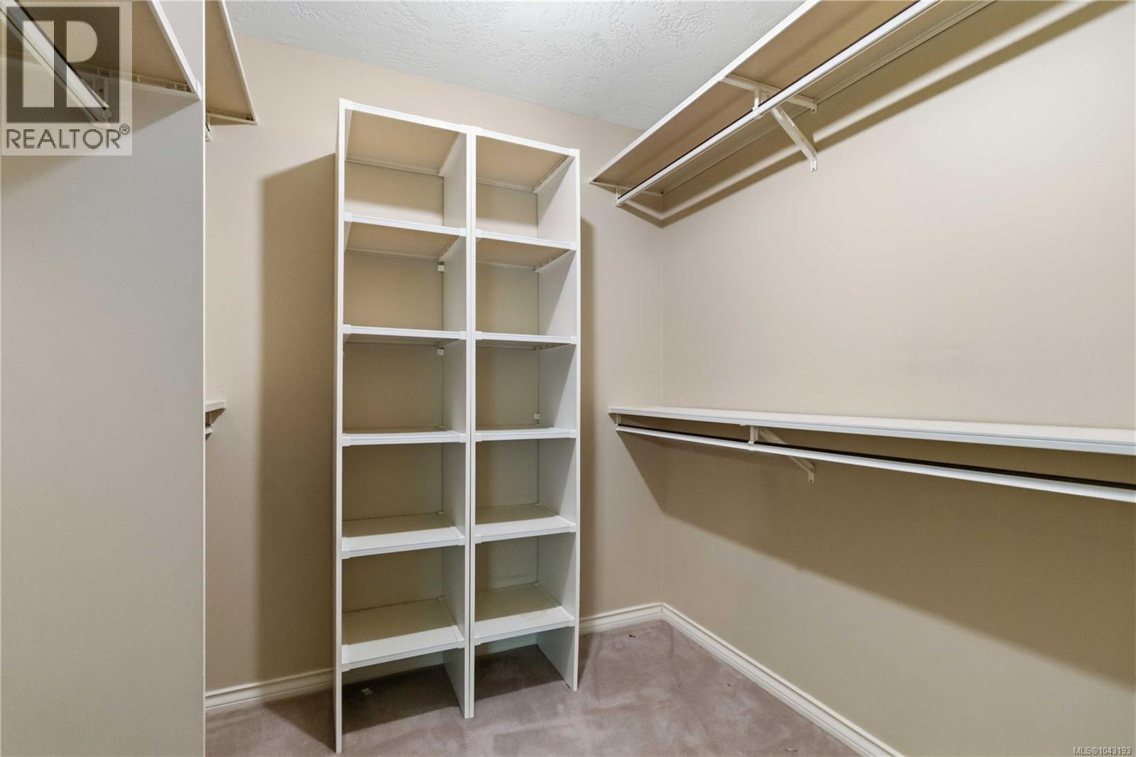 4343 Emily Carr Dr, Saanich, British Columbia  V8X 5E4 - Photo 22 - 1043193