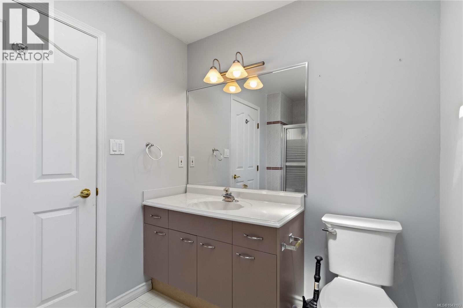 4343 Emily Carr Dr, Saanich, British Columbia  V8X 5E4 - Photo 26 - 1043193