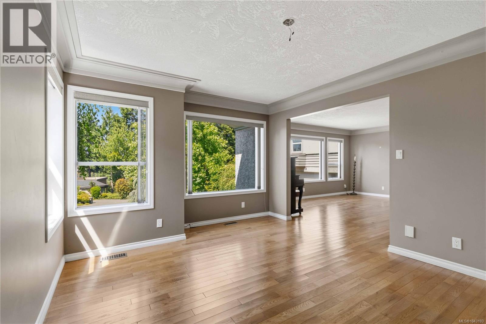4343 Emily Carr Dr, Saanich, British Columbia  V8X 5E4 - Photo 7 - 1043193
