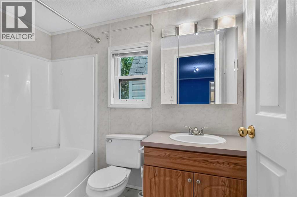 121 Couture Lane, Fort Mcmurray, Alberta  T9K 1X3 - Photo 21 - A2312094