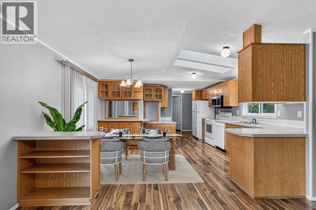 121 Couture Lane, Fort Mcmurray, Alberta  T9K 1X3 - Photo 12 - A2312094