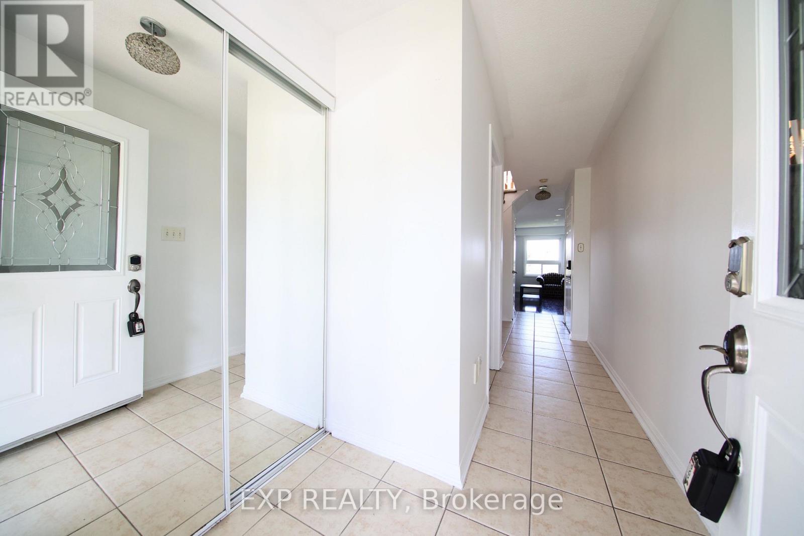 1036 Southport Drive, Oshawa, Ontario  L1H 8A3 - Photo 10 - E13614838