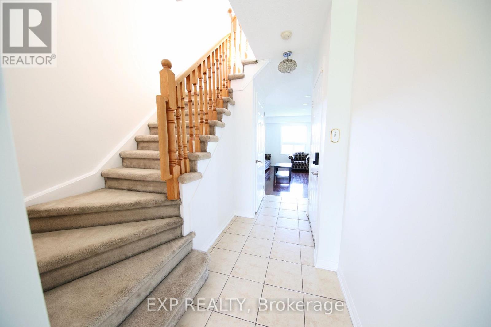 1036 Southport Drive, Oshawa, Ontario  L1H 8A3 - Photo 12 - E13614838