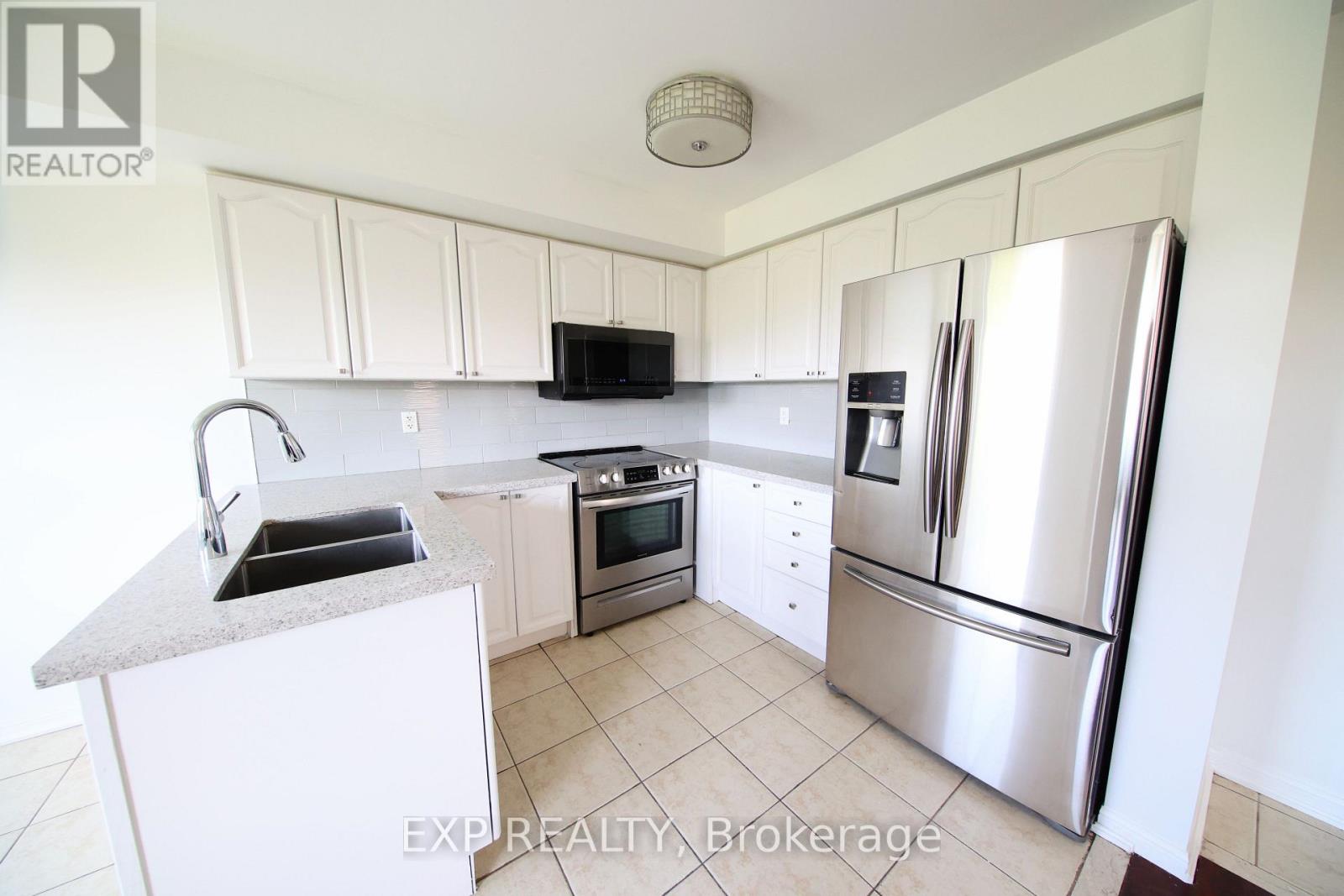 1036 Southport Drive, Oshawa, Ontario  L1H 8A3 - Photo 16 - E13614838