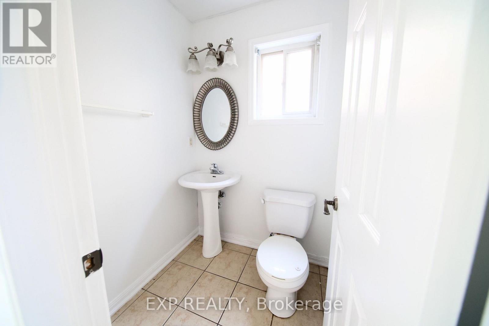 1036 Southport Drive, Oshawa, Ontario  L1H 8A3 - Photo 11 - E13614838