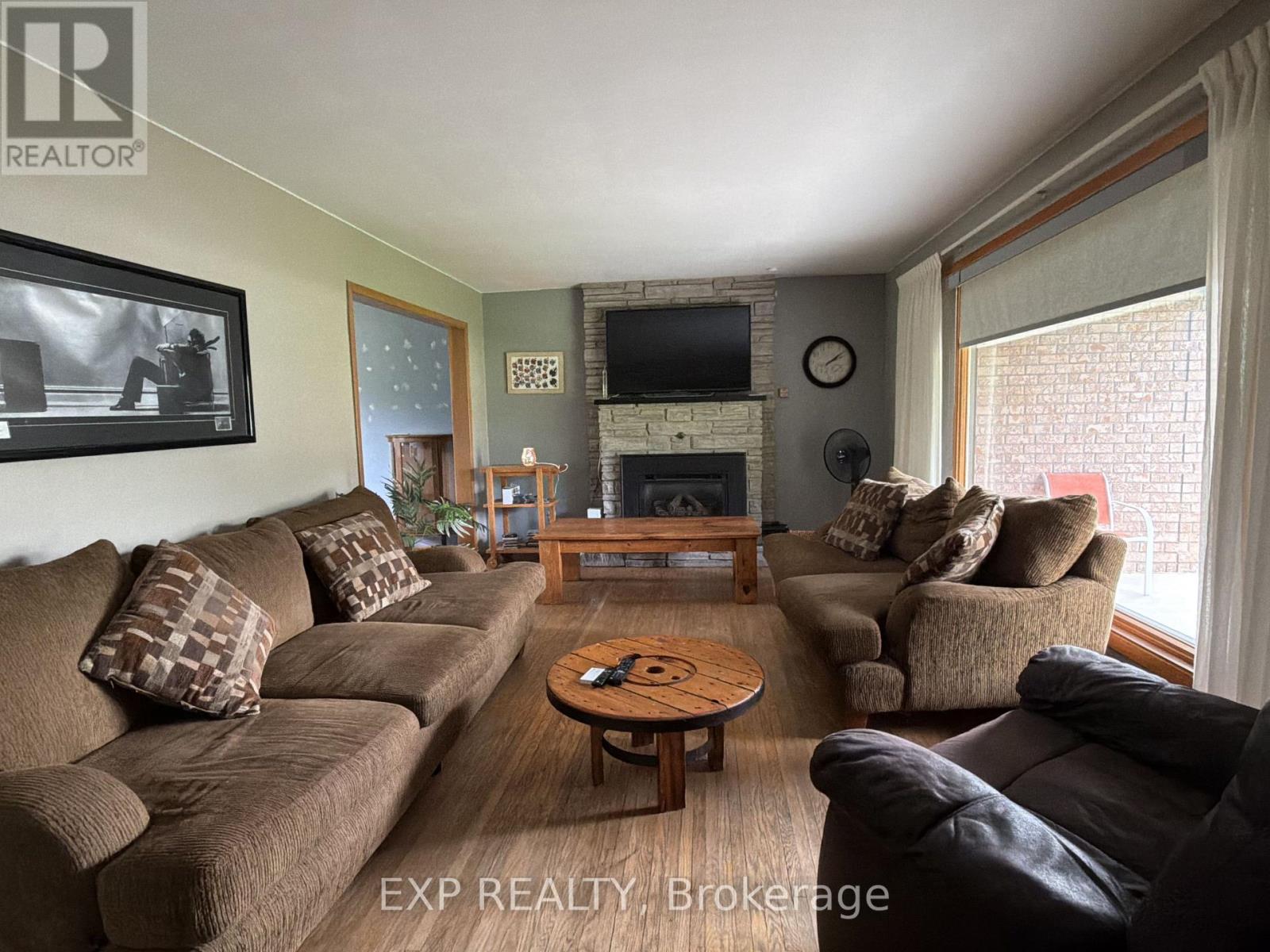 120 Huron Avenue, Middlesex Centre, Ontario  N0L 1R0 - Photo 3 - X13614028