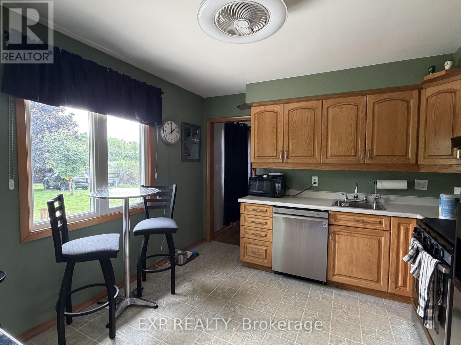 120 Huron Avenue, Middlesex Centre, Ontario  N0L 1R0 - Photo 7 - X13614028