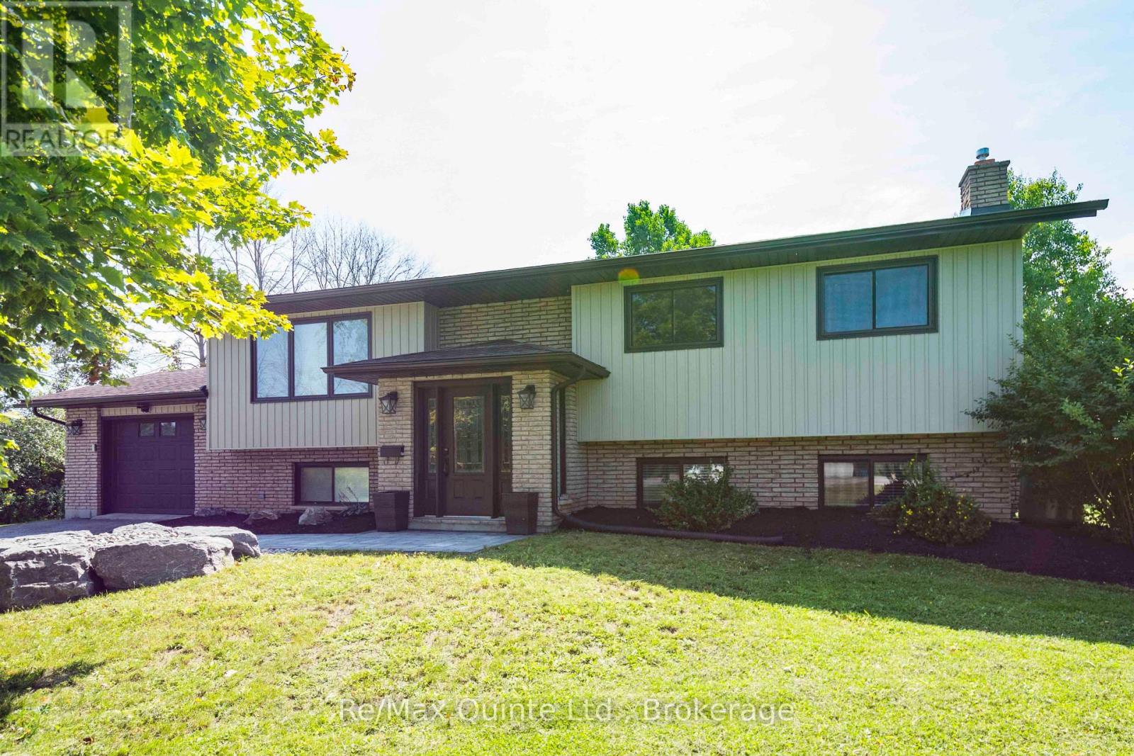43 FRANKFORD ROAD, Belleville, Ontario