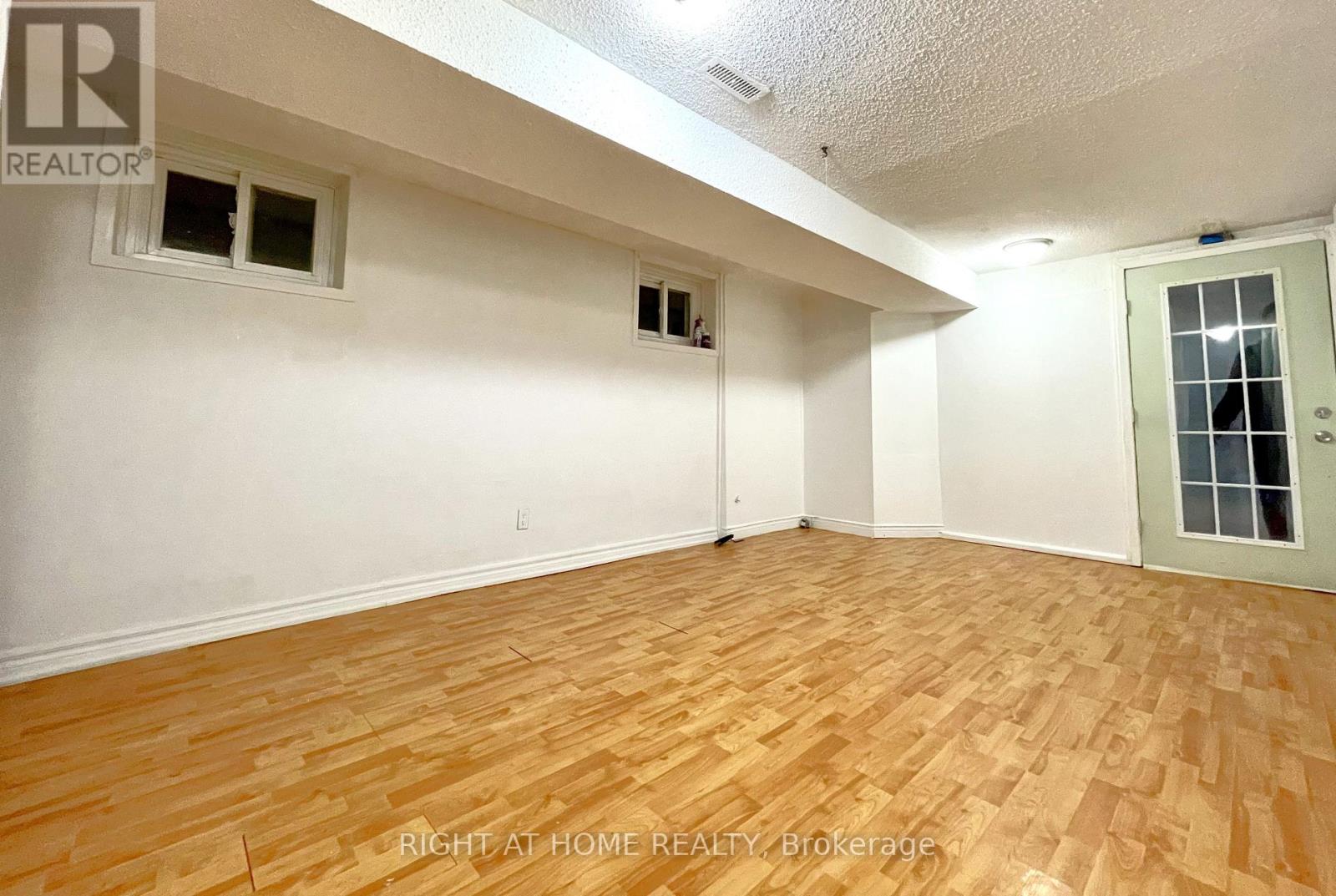 B - 108 Littleleaf Drive, Toronto, Ontario  M1B 1Z2 - Photo 4 - E13681234