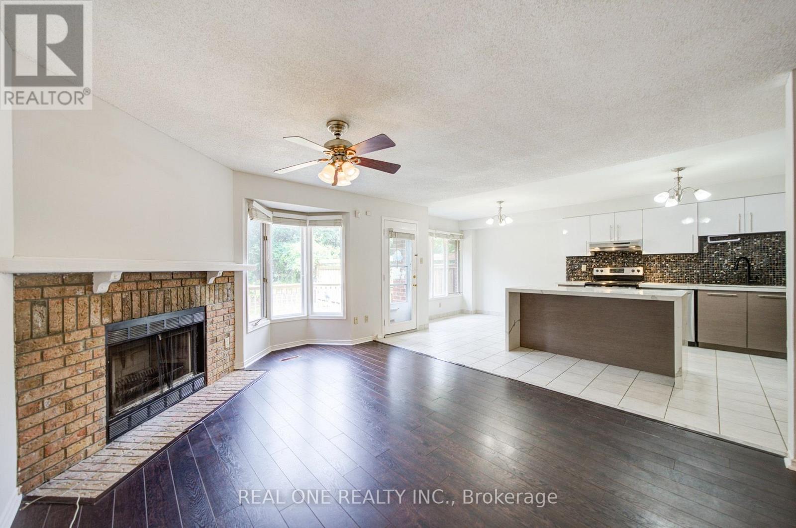 2593 Addingham Crescent, Oakville, Ontario  L6J 7K6 - Photo 7 - W13681238