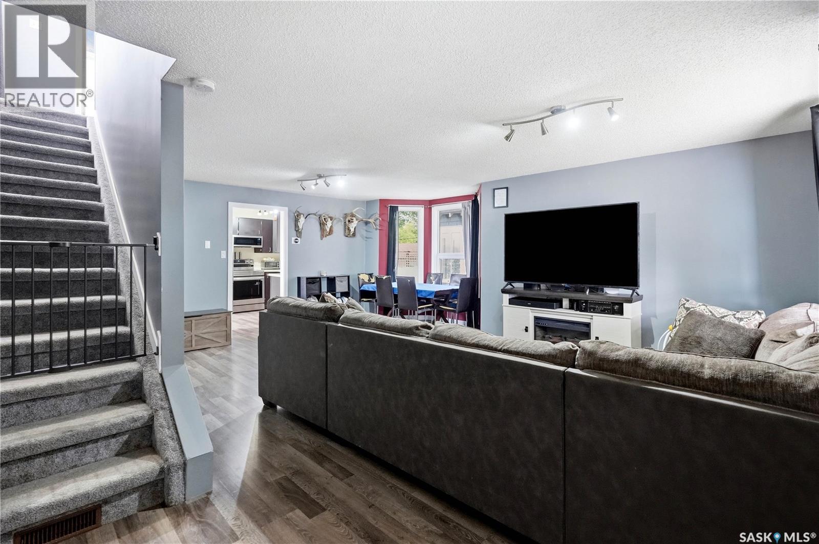 1191 1st Avenue Ne, Moose Jaw, Saskatchewan  S6H 1A2 - Photo 10 - SK045724