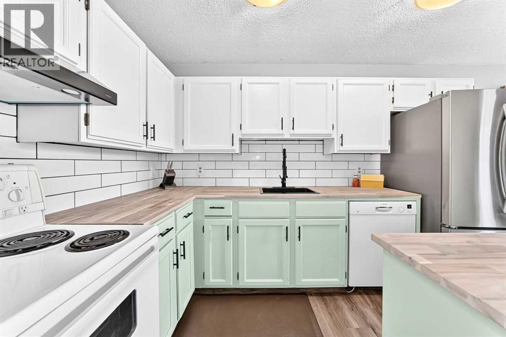 270 Glenpatrick Drive, Cochrane, Alberta  T4C 1G6 - Photo 8 - A2337688