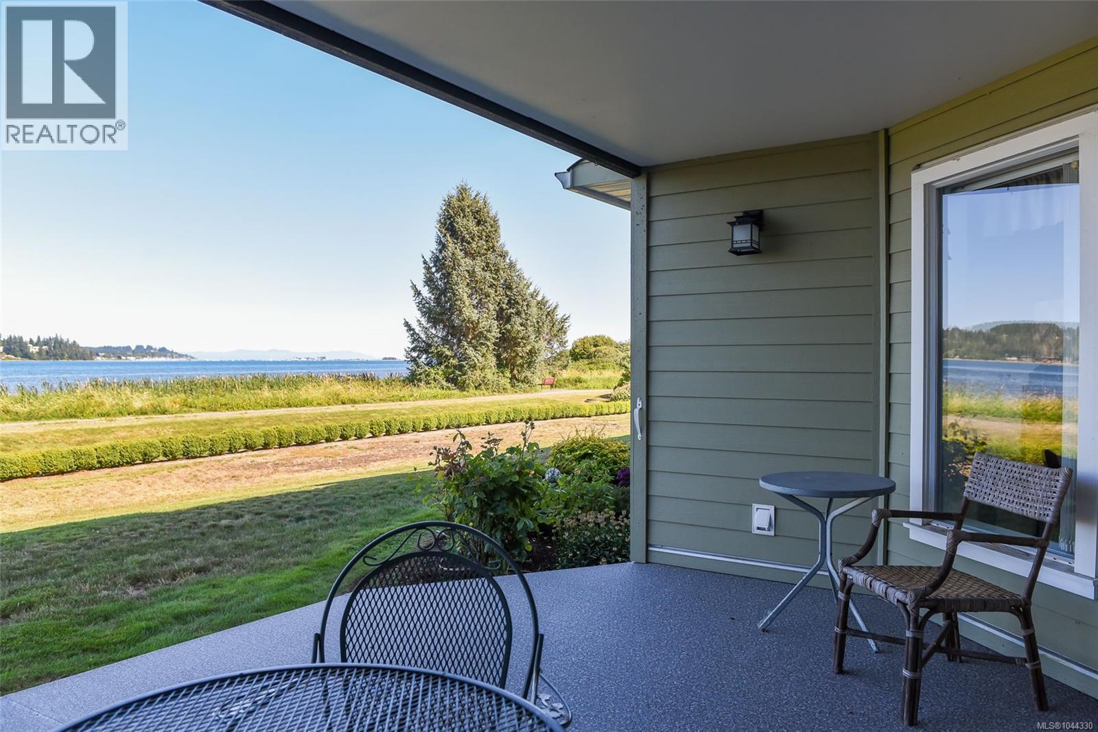 104 2970 Cliffe Ave, Courtenay, British Columbia