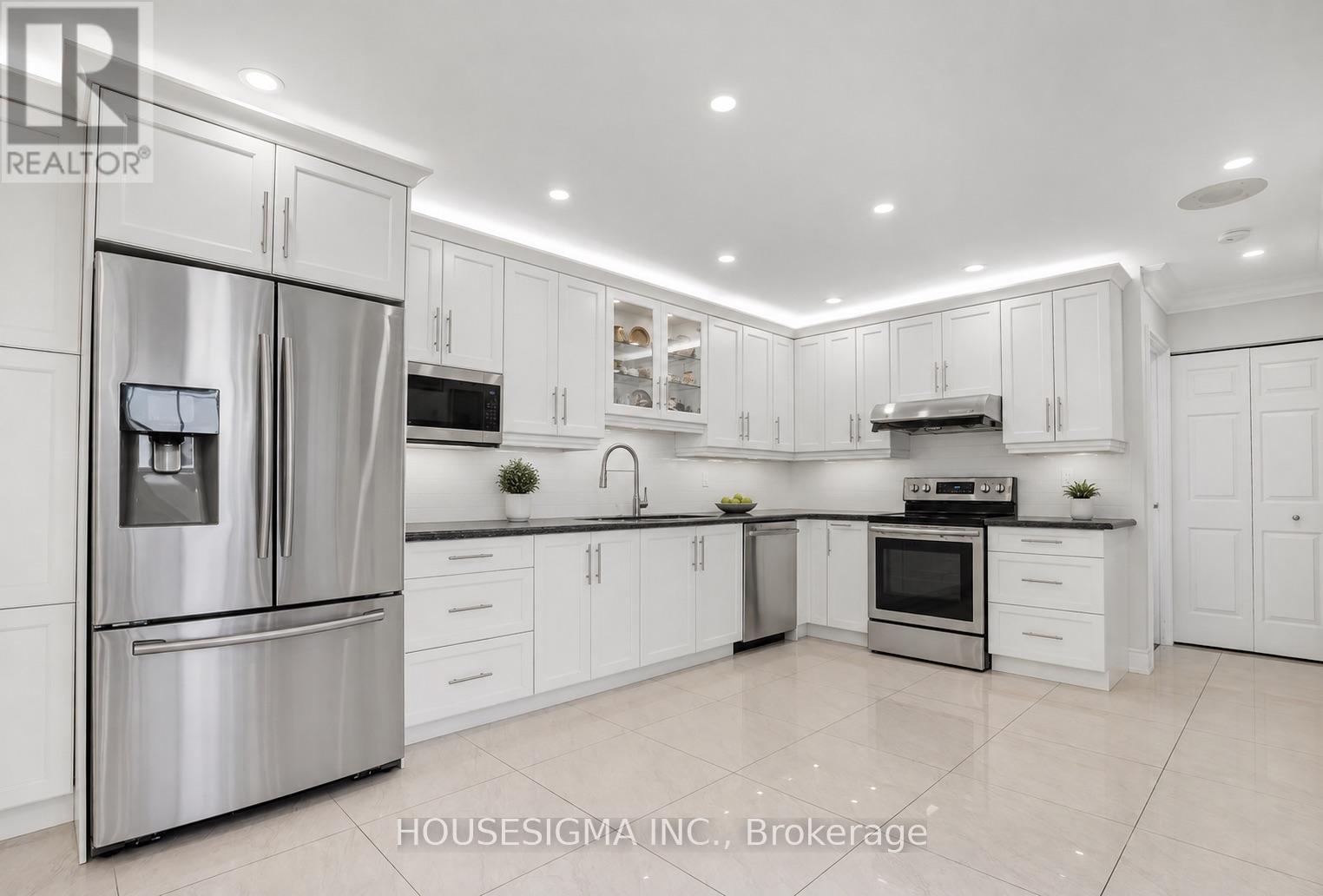 Ph03 - 3303 Don Mills Road, Toronto, Ontario  M2J 4T6 - Photo 8 - C13678806