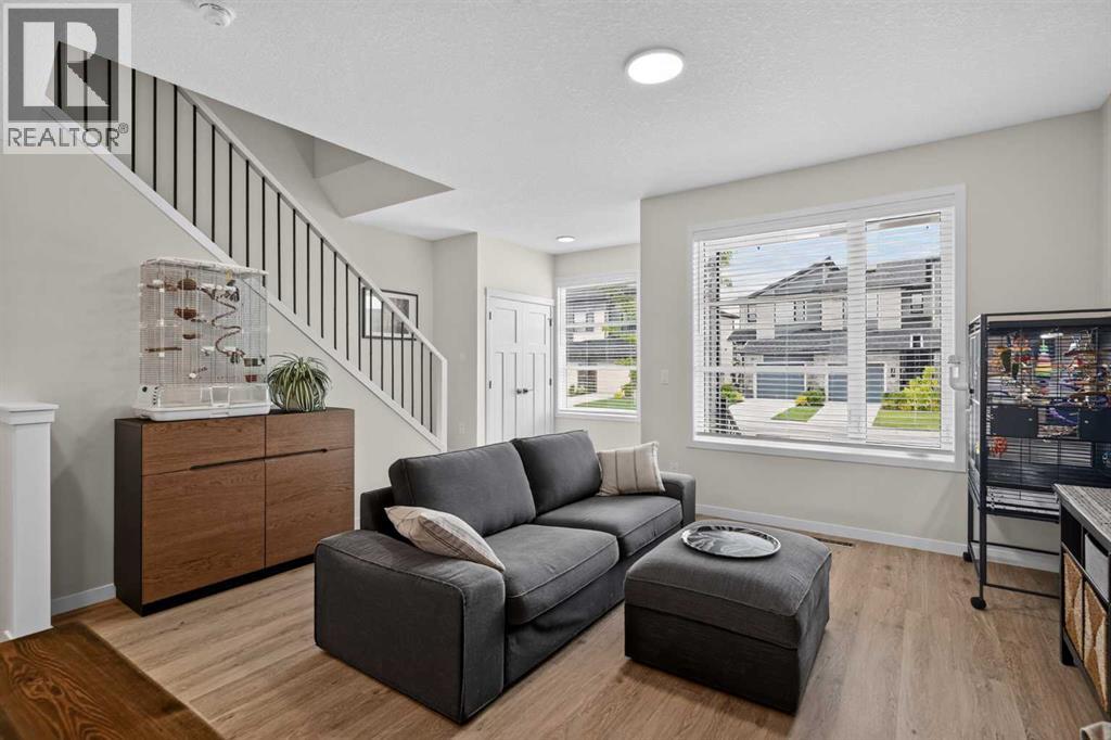 374 Wolf Creek Manor Se, Calgary, Alberta  T2X 4V5 - Photo 2 - A2330964