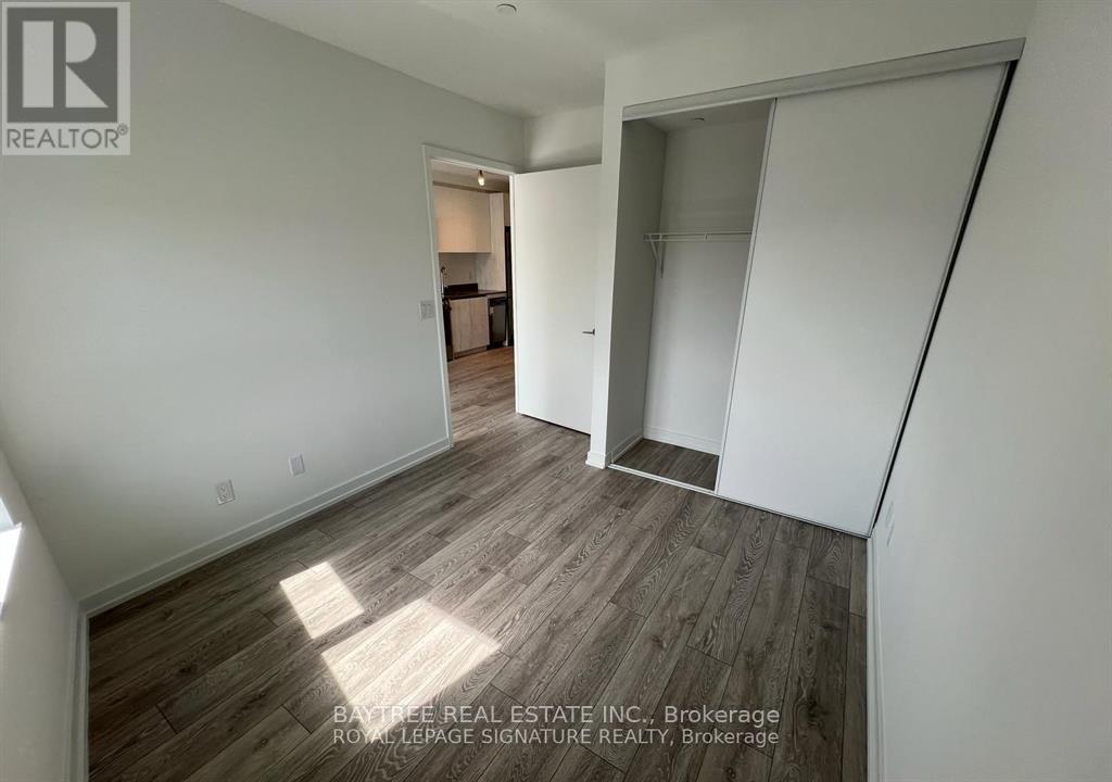 511 - 95 Oneida Crescent, Richmond Hill, Ontario  L4B 0H5 - Photo 3 - N13681278