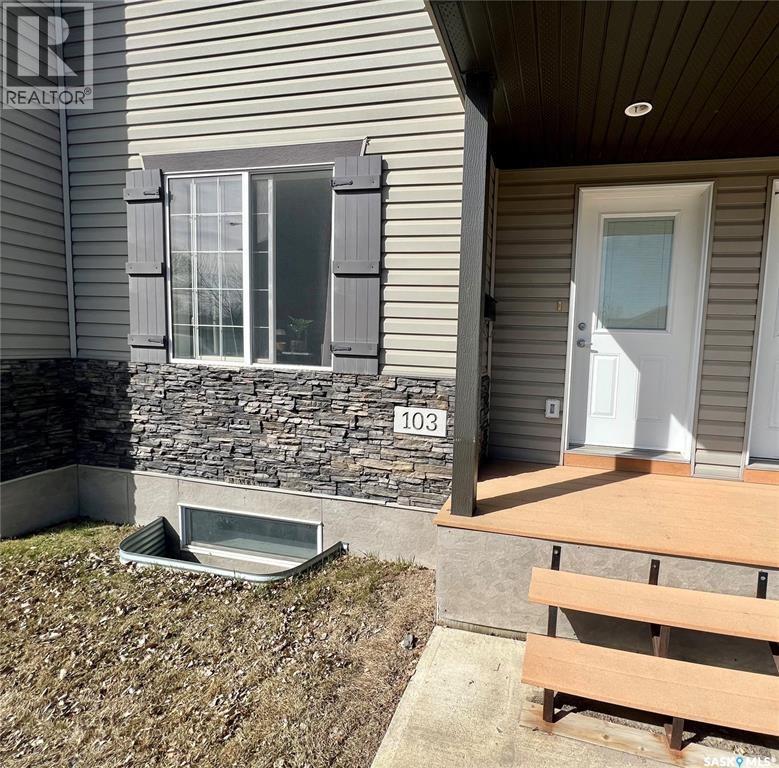 103 503 Colonel Otter Drive, Swift Current, Saskatchewan  S9H 2K4 - Photo 1 - SK045772