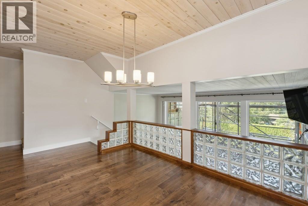 1056 Lillooet Road, North Vancouver, British Columbia  V7J 2H8 - Photo 5 - R3156185