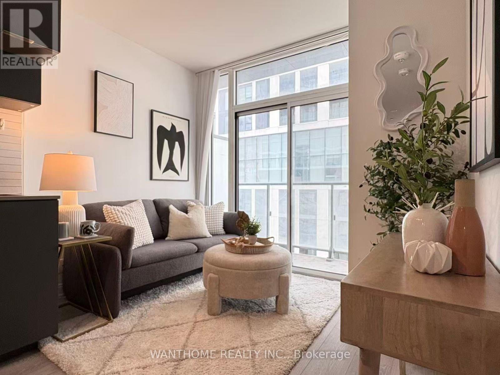 502 - 181 Dundas Street E, Toronto, Ontario  M5A 0N5 - Photo 2 - C13681292