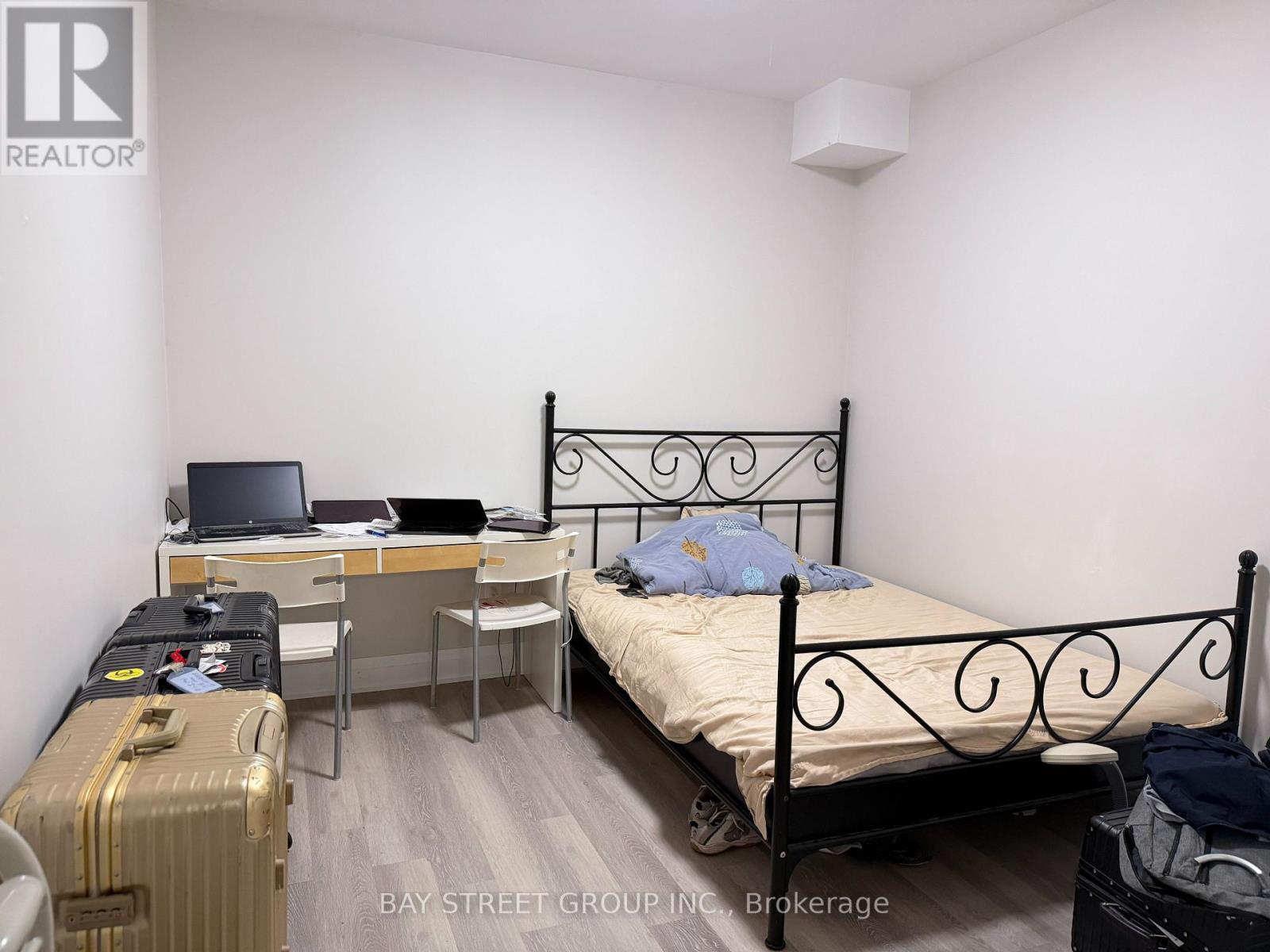16 Queen Magdalene Place, Toronto, Ontario  M2H 0A6 - Photo 5 - C13681294