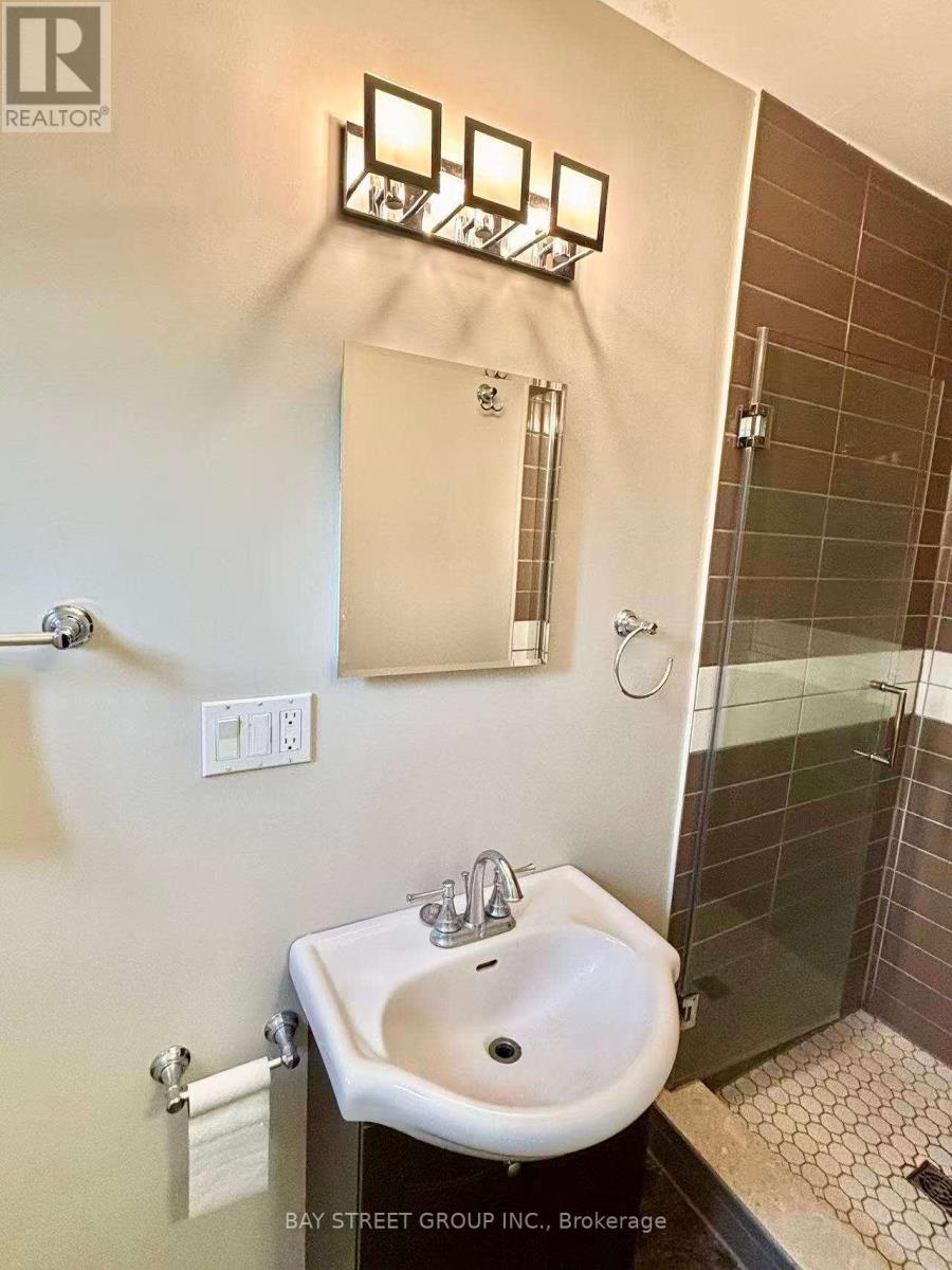 1214 Half Moon Lane, Oakville, Ontario L6H 2E5 - Photo 12 - W13681296