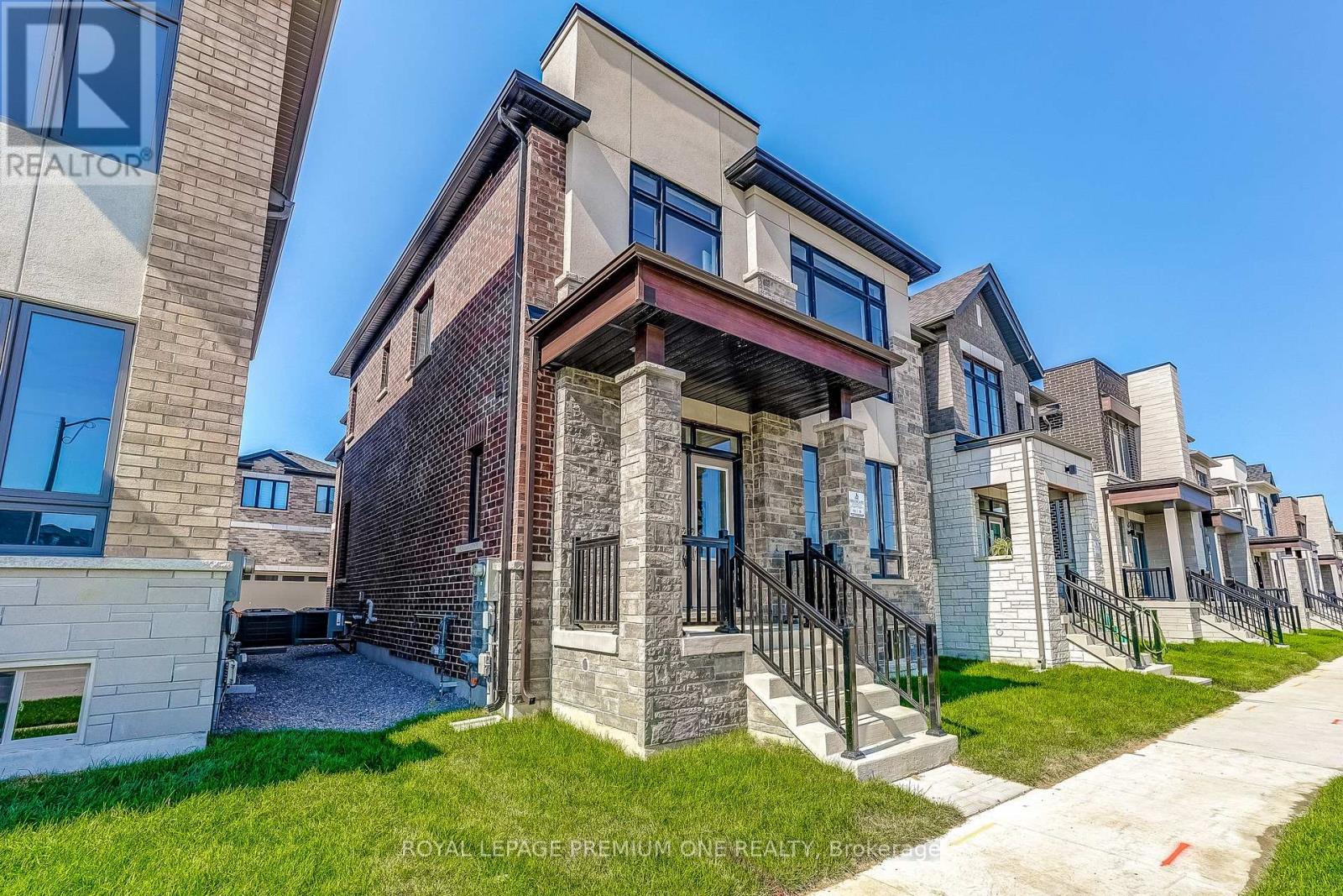 56 Raymond Schell Avenue, Markham, Ontario  L6C 3T5 - Photo 2 - N13680782