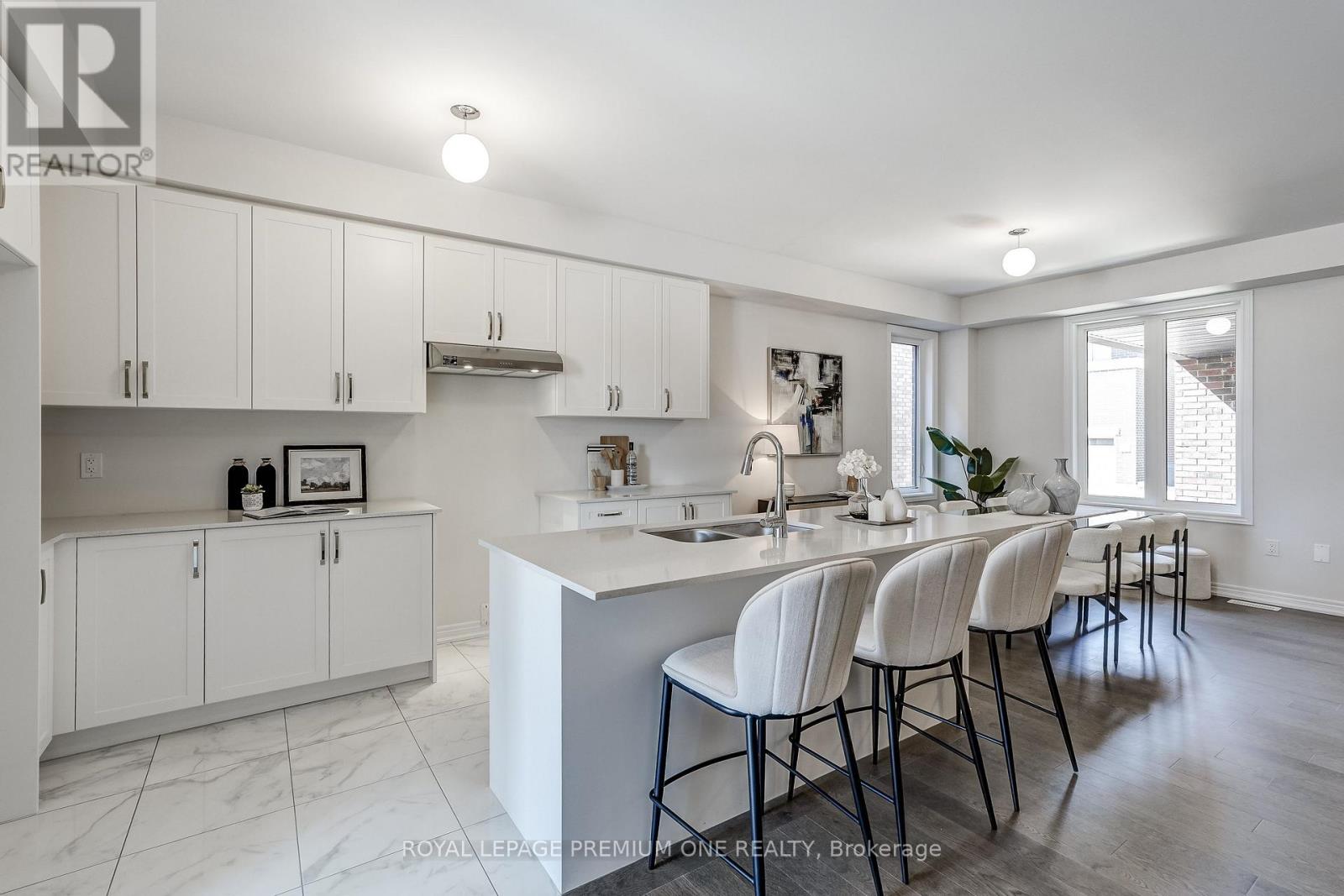 56 Raymond Schell Avenue, Markham, Ontario  L6C 3T5 - Photo 12 - N13680782