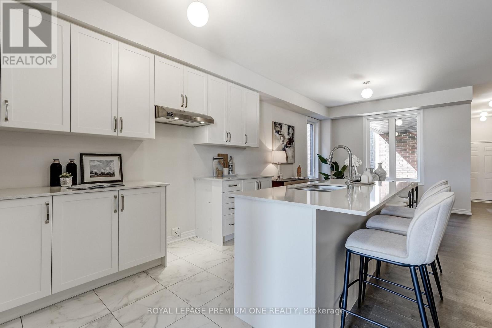 56 Raymond Schell Avenue, Markham, Ontario  L6C 3T5 - Photo 8 - N13680782