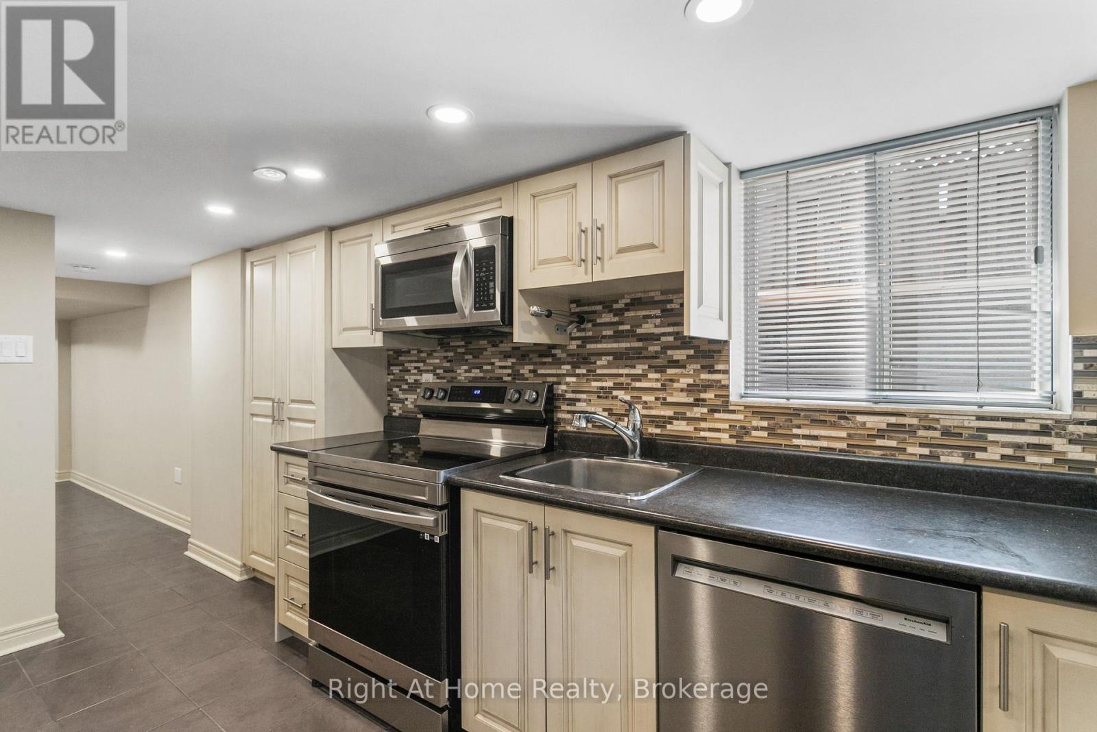 Basement - 1042 St Clarens Avenue, Toronto, Ontario  M6H 3X7 - Photo 8 - W13681306