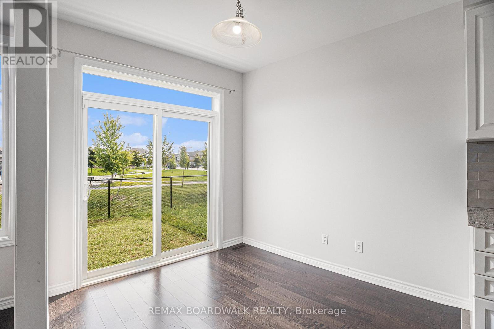 628 Monardia Way, Ottawa, Ontario  K4A 1C8 - Photo 8 - X13681308