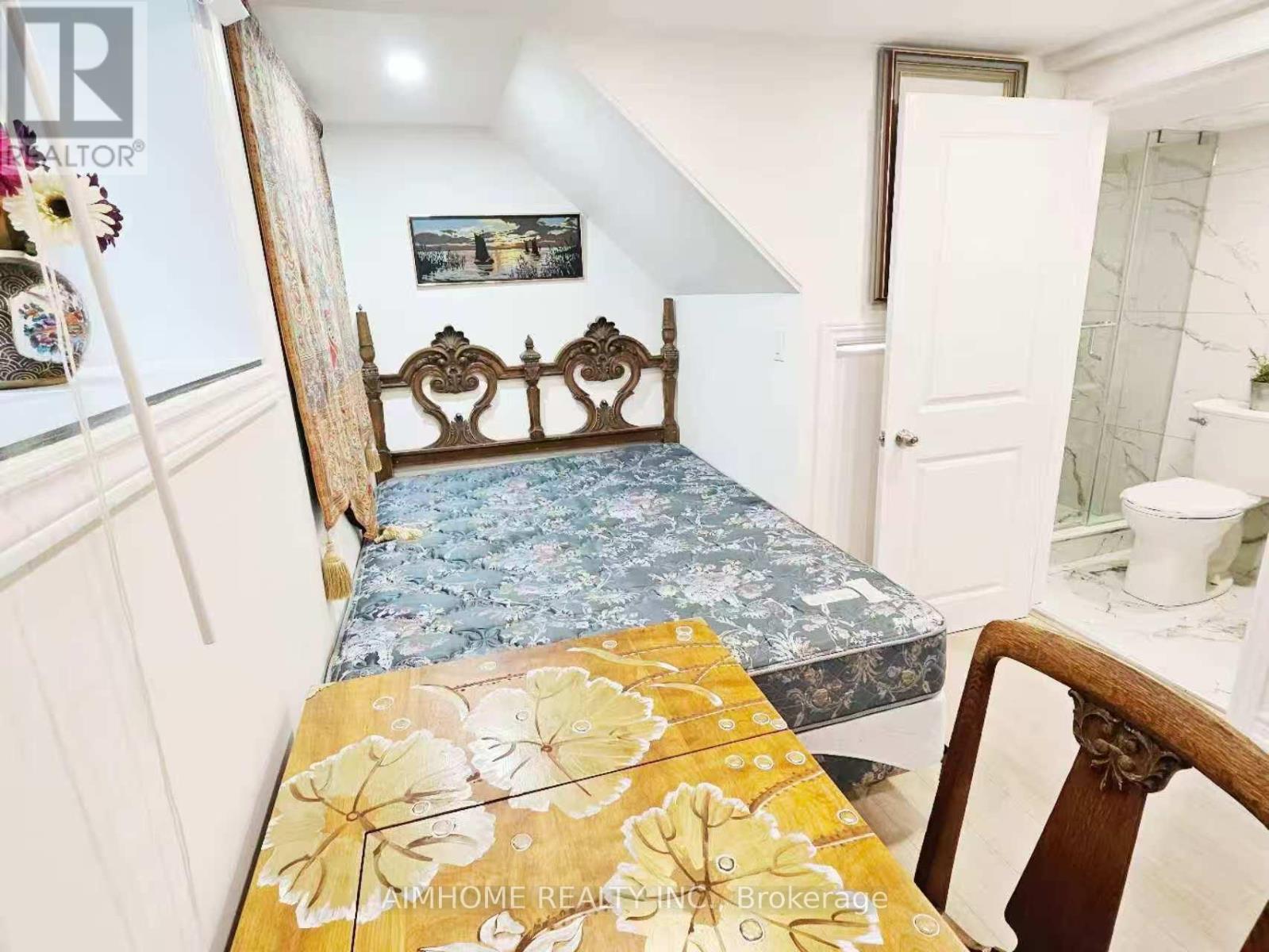 Basement Apartment - 28 Castle Harbour Lane W, Markham, Ontario  L3T 3A2 - Photo 13 - N13681300