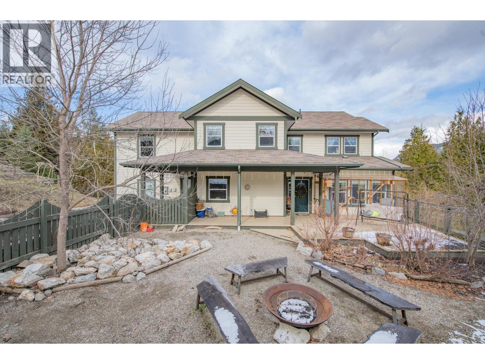2529 Cedar Ridge Court, Lumby, British Columbia
