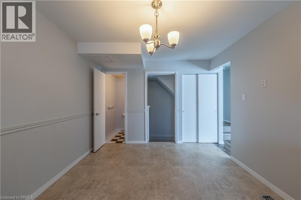 24 Oakhill Drive Unit# C, Brantford, Ontario  N3T 1R1 - Photo 15 - 40845303