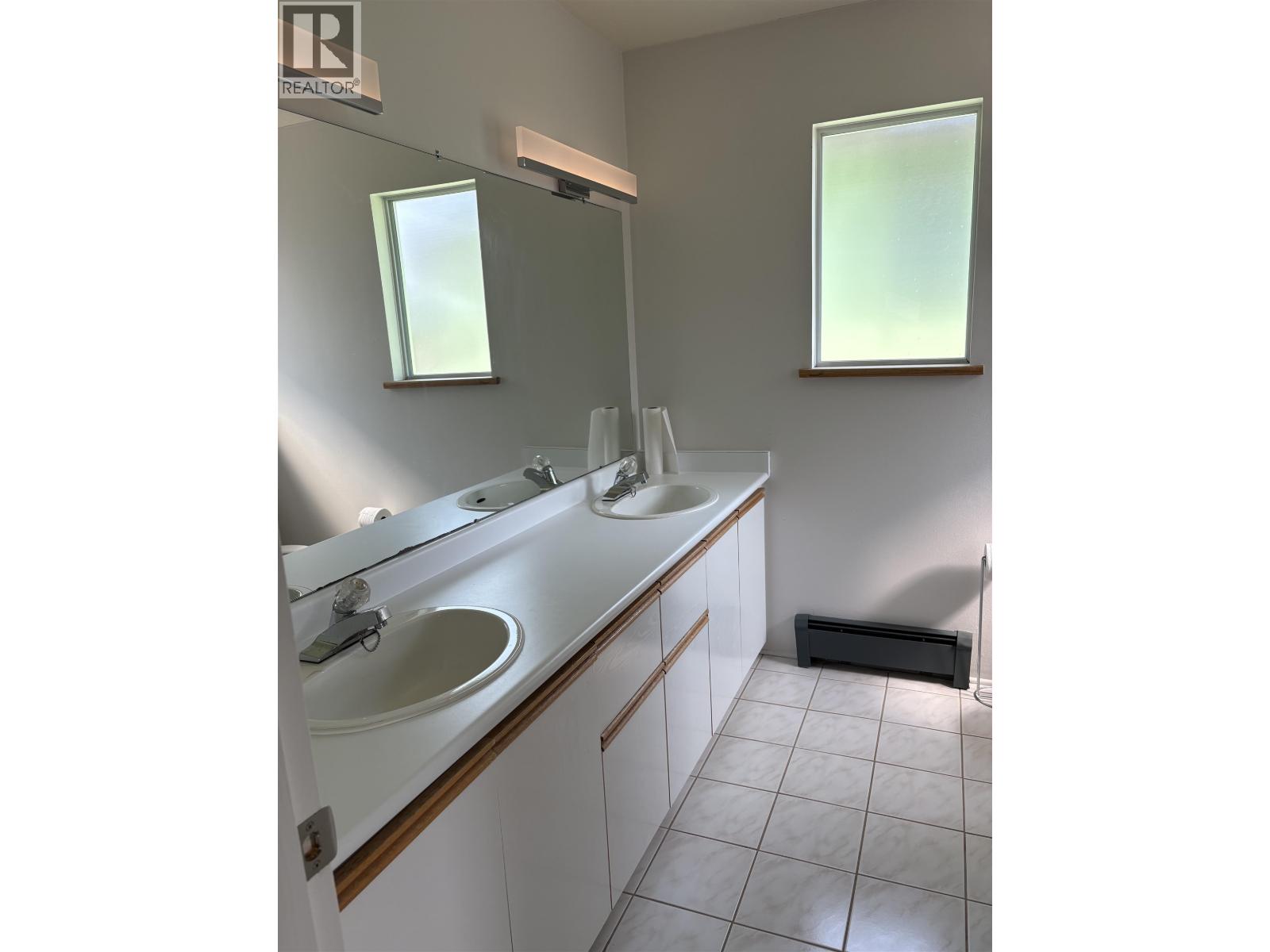 4227 W 14th Avenue, Vancouver, British Columbia  V6R 2X7 - Photo 14 - R3075787