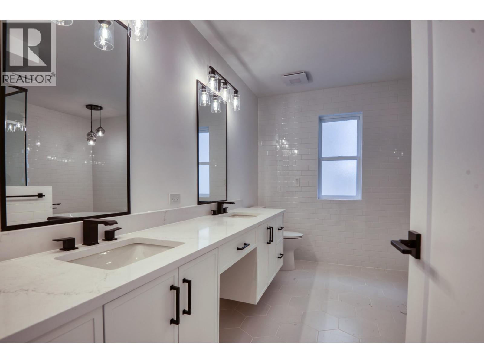 18 Chardonnay Court, Osoyoos, British Columbia  V0H 1V6 - Photo 50 - 10397300