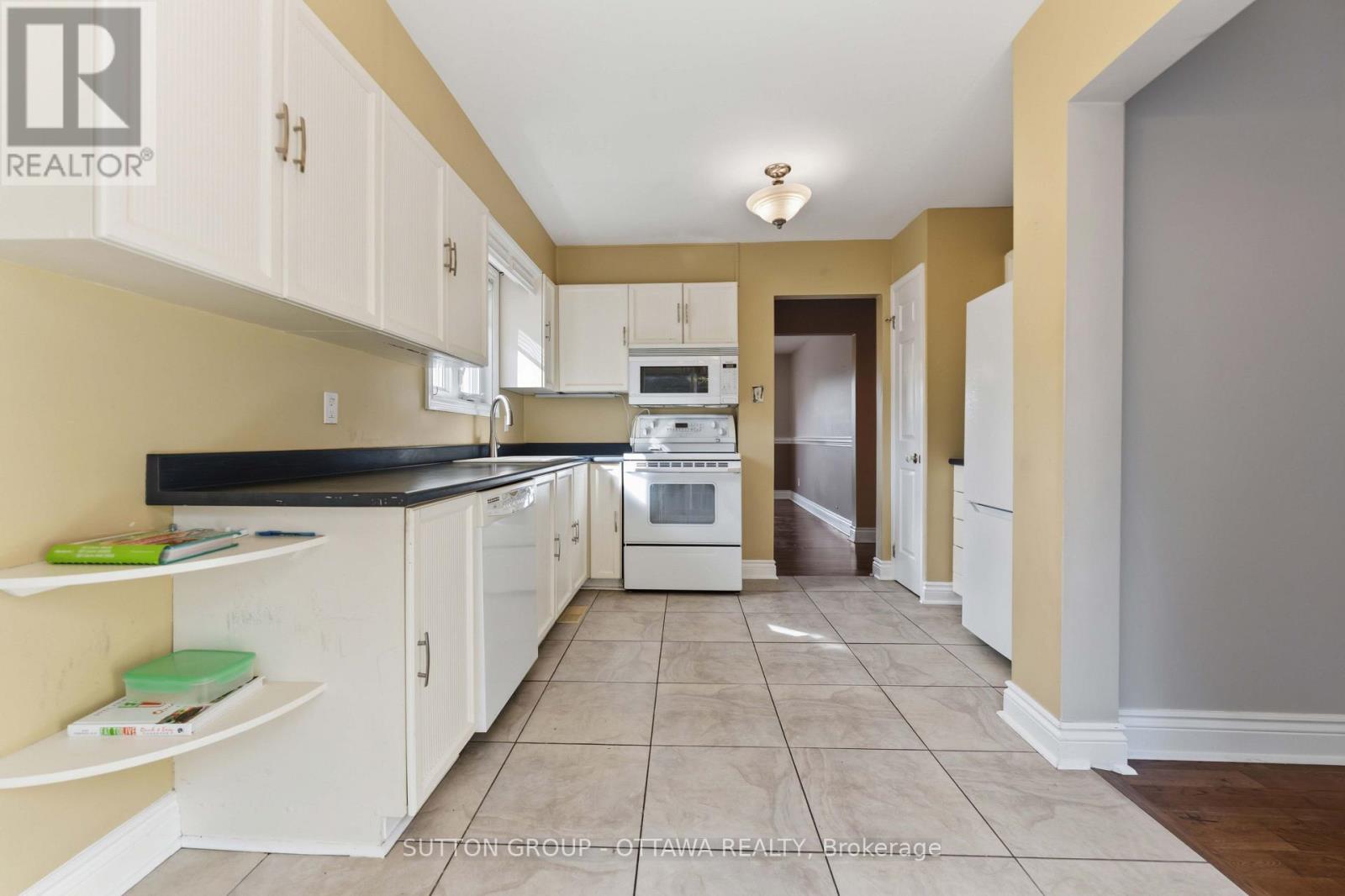 16 Crimson Gate, Ottawa, Ontario  K1T 1Z6 - Photo 10 - X13681318