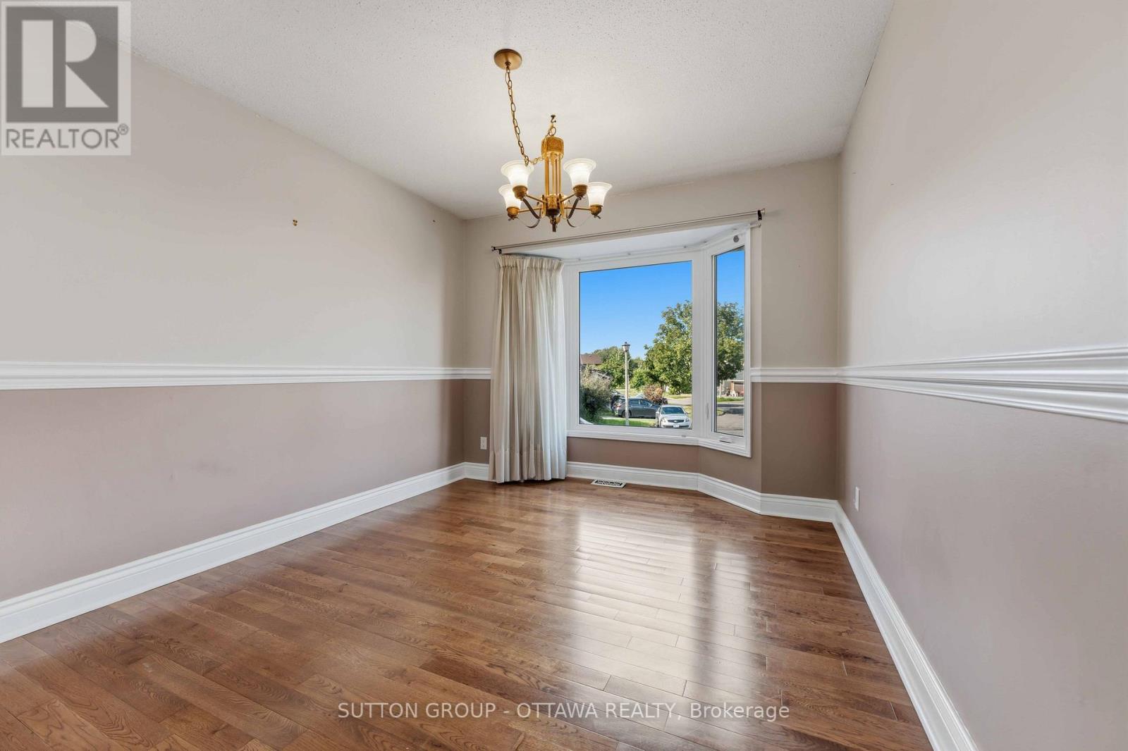 16 Crimson Gate, Ottawa, Ontario  K1T 1Z6 - Photo 13 - X13681318