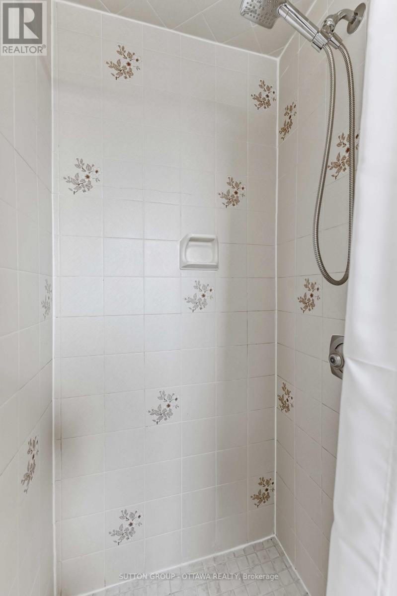16 Crimson Gate, Ottawa, Ontario  K1T 1Z6 - Photo 27 - X13681318