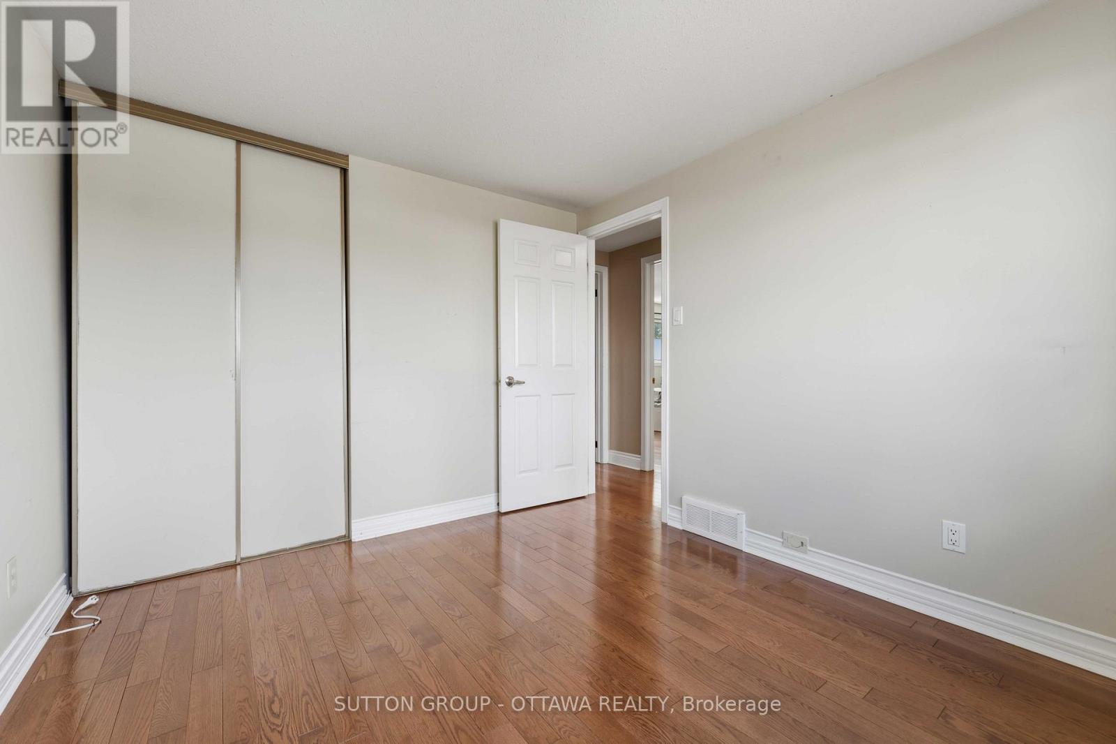 16 Crimson Gate, Ottawa, Ontario  K1T 1Z6 - Photo 32 - X13681318