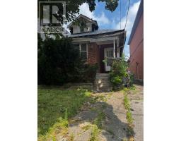 350 BELSIZE DRIVE, Toronto, Ontario