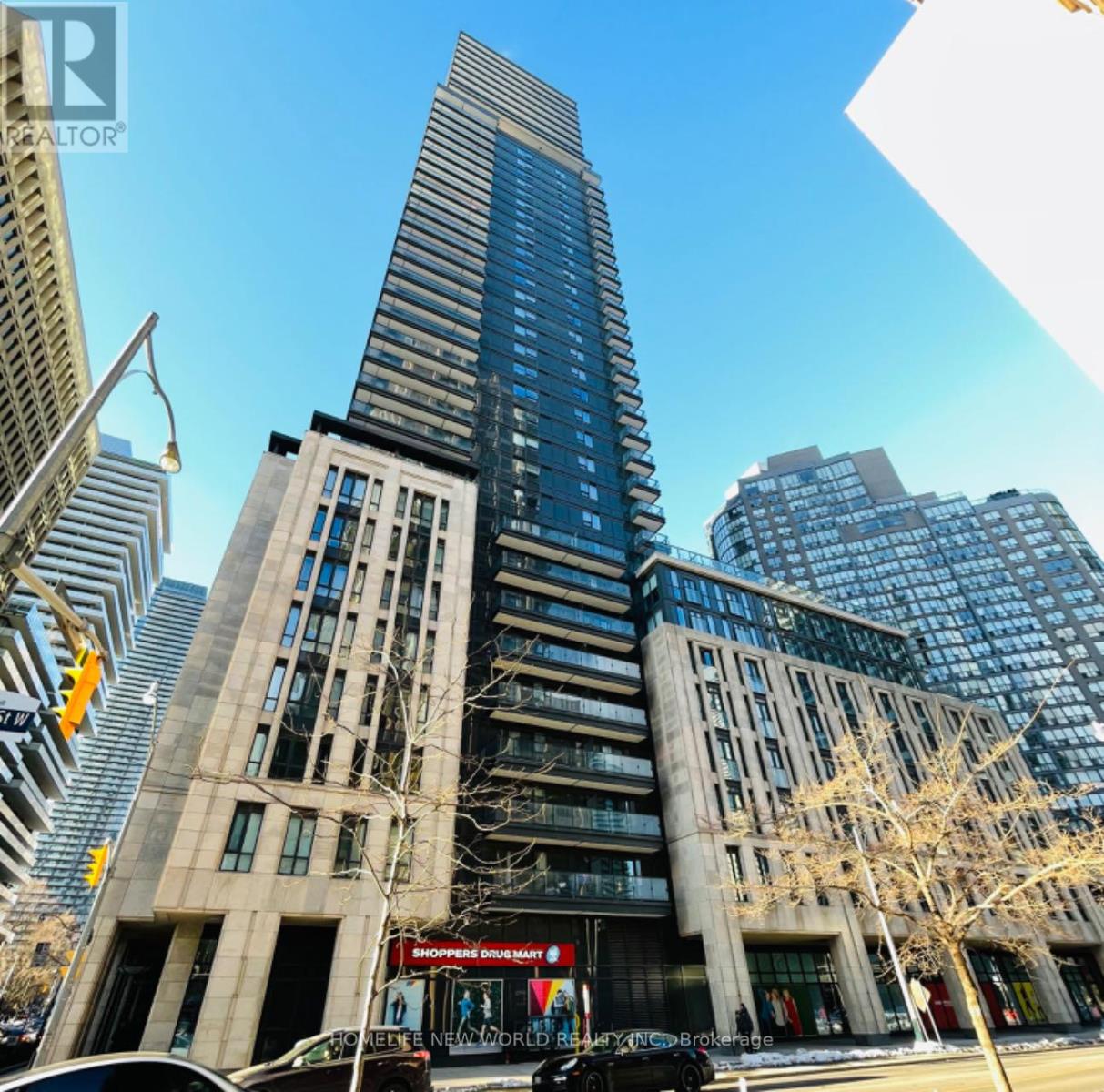 814 - 955 BAY STREET, Toronto, Ontario